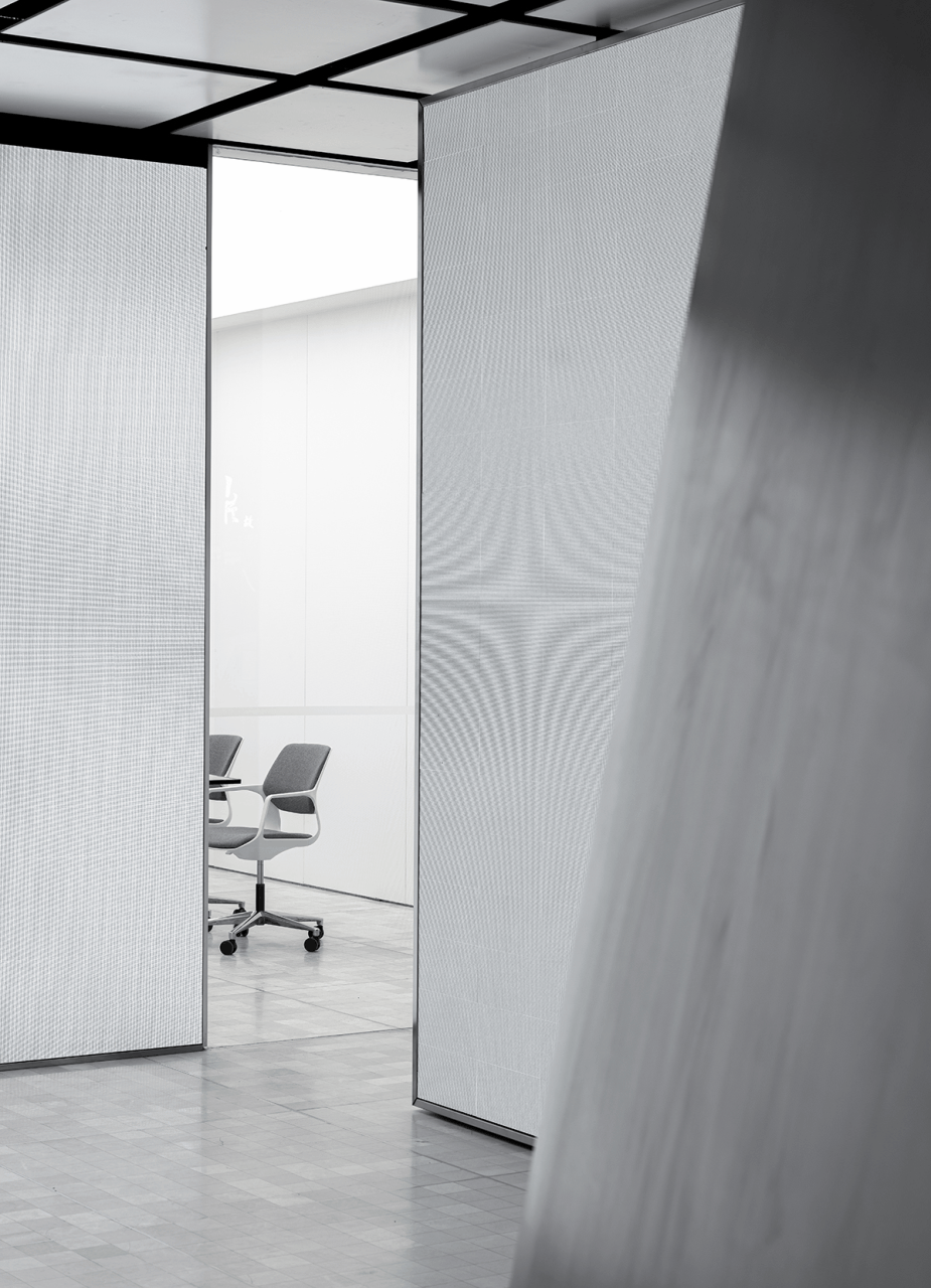 无限空间 · LOVIVO gallery 概念展厅设计丨中国沈阳丨白菜设计-18