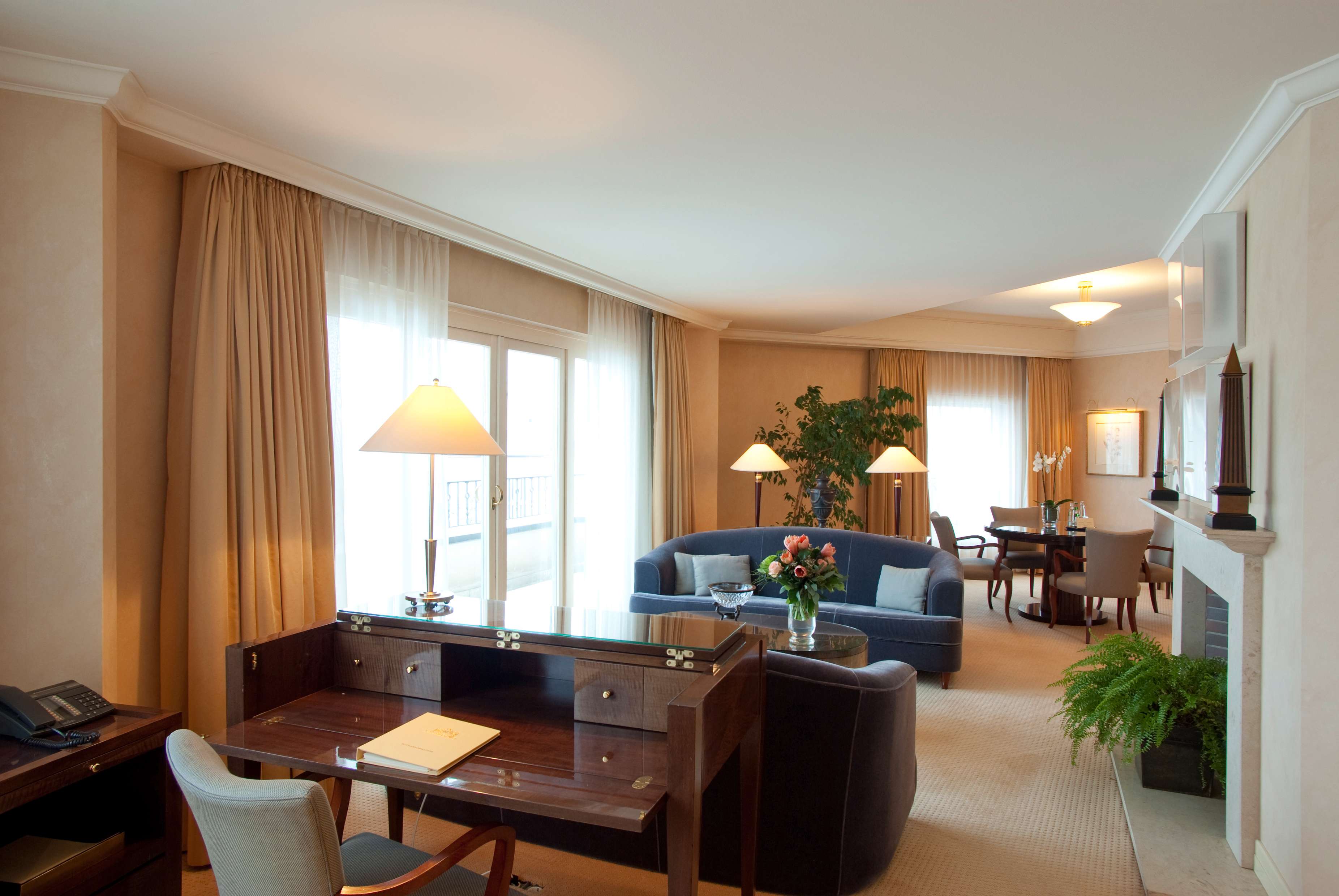 德国威斯巴登纳索尔霍夫酒店-41