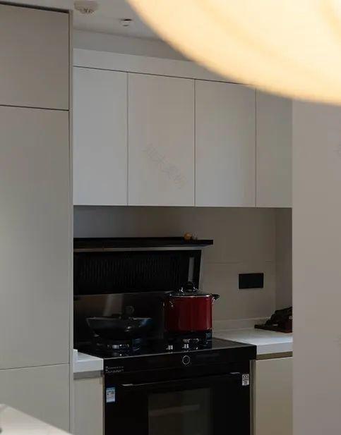 休憩闲巢 · 和煦暖宅的现代设计魅力-15