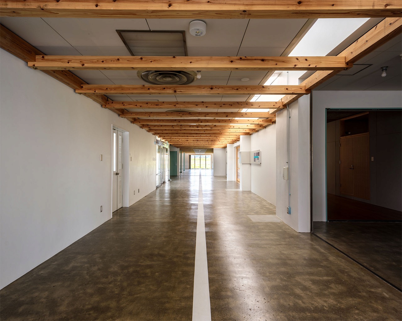 豊後大野市関係人口交流拠点施設 cocomio丨日本大分丨塩塚隆生アトリエ（意匠）,白橋祐二（構造）等-15