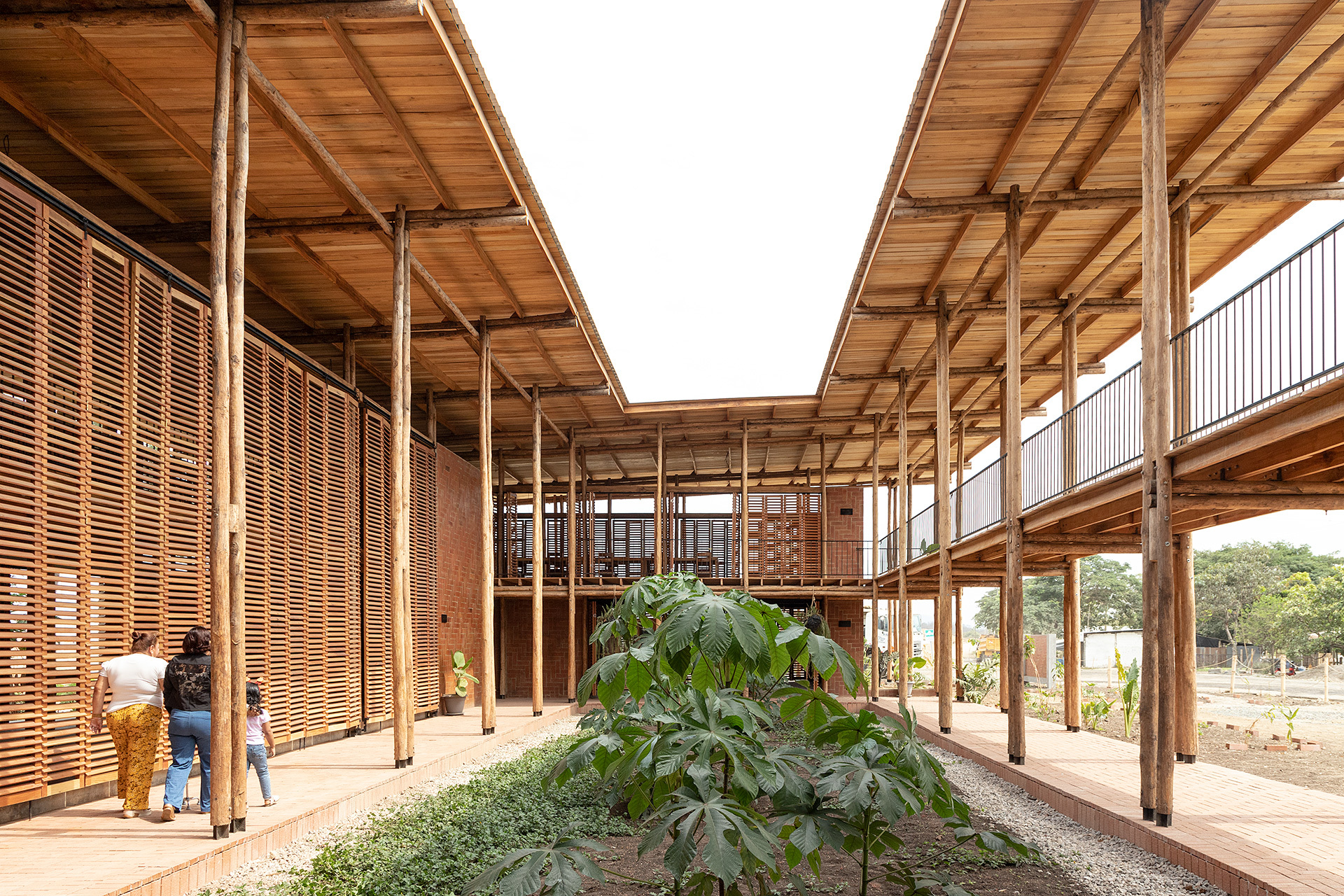 Community Productive Development Center Las Tejedoras / Natura Futura Arquitectura + Juan Carlos Bamba-61