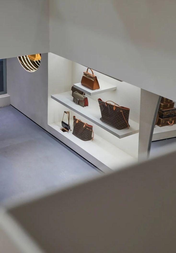 AO×DESIGN 奢侈品店的悬浮桥梁设计-42