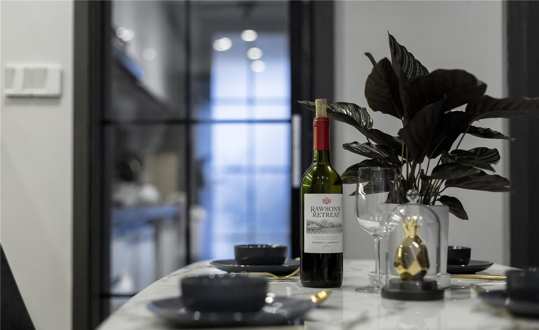 成都 30 平米小户型改造,打造通透大气禅意家居-28