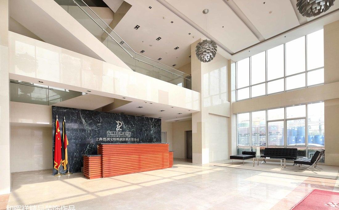 现代简约风办公空间设计案例-0