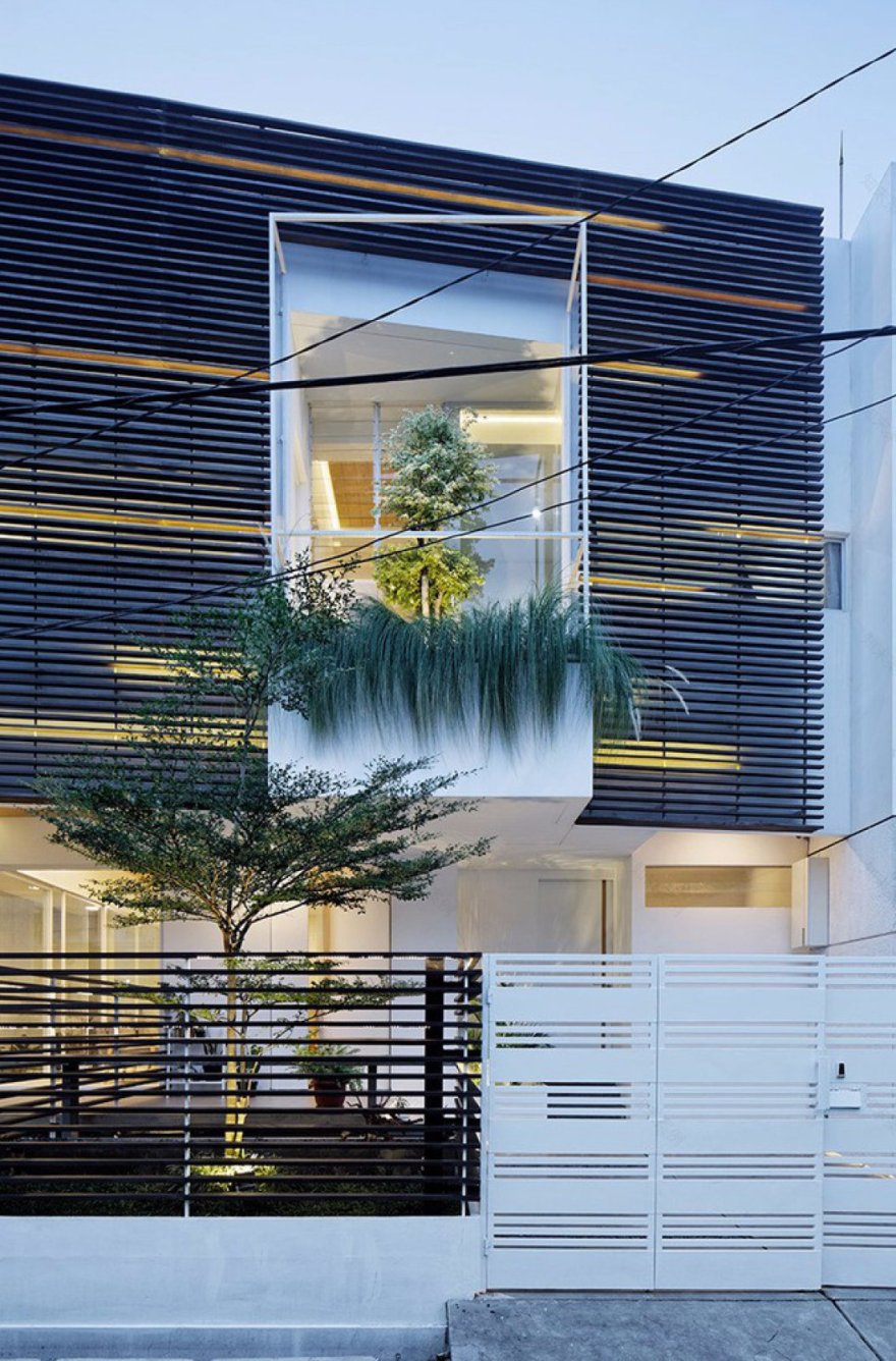 内嵌住宅——210㎡印尼住宅中搭建“飞行花园”-5