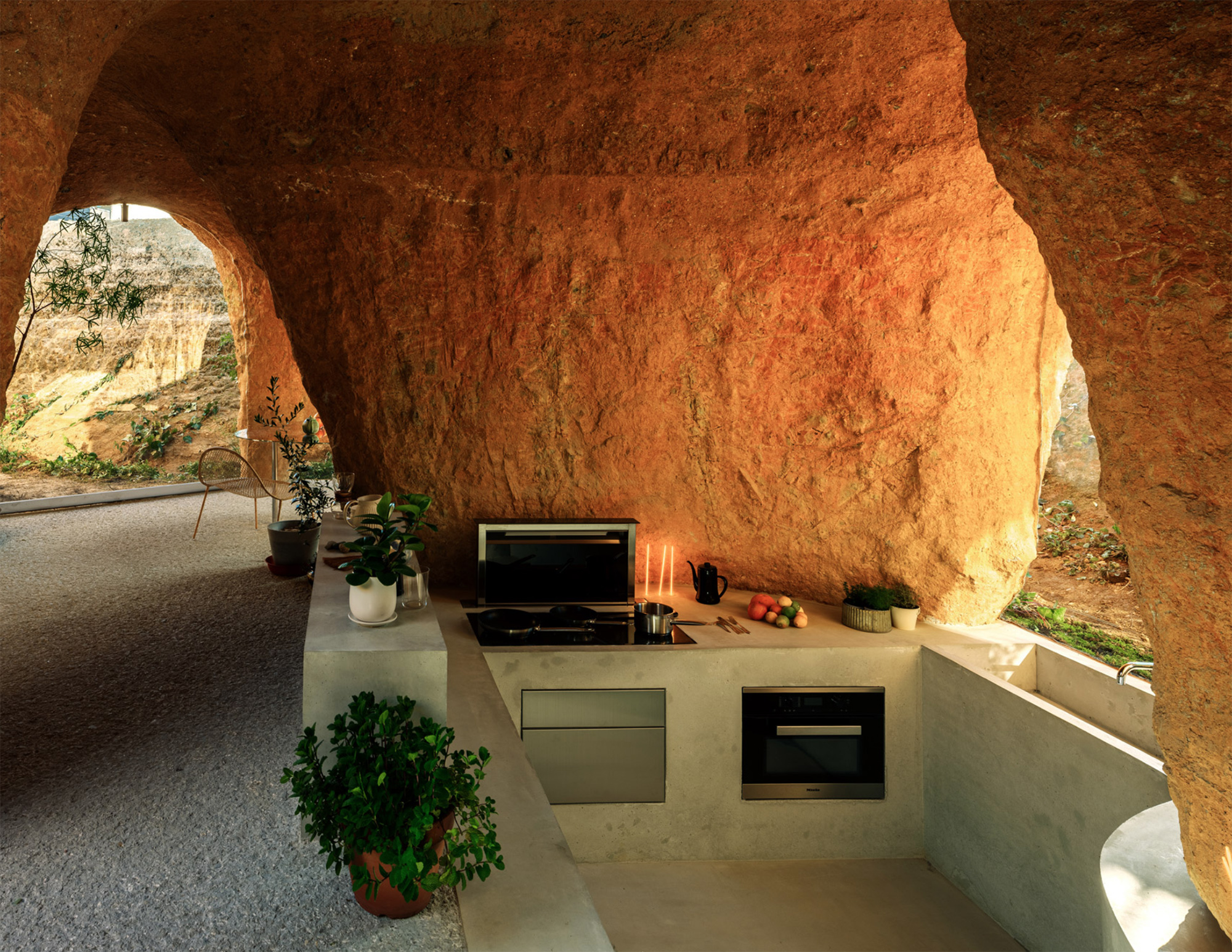 日本地下覆泥住宅与餐厅综合体丨Junya Ishigami + Associates-19