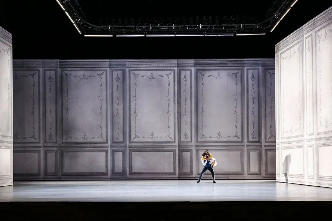 舞台魔法师 | 塞巴斯蒂安·汉纳克的震撼空间美学-74