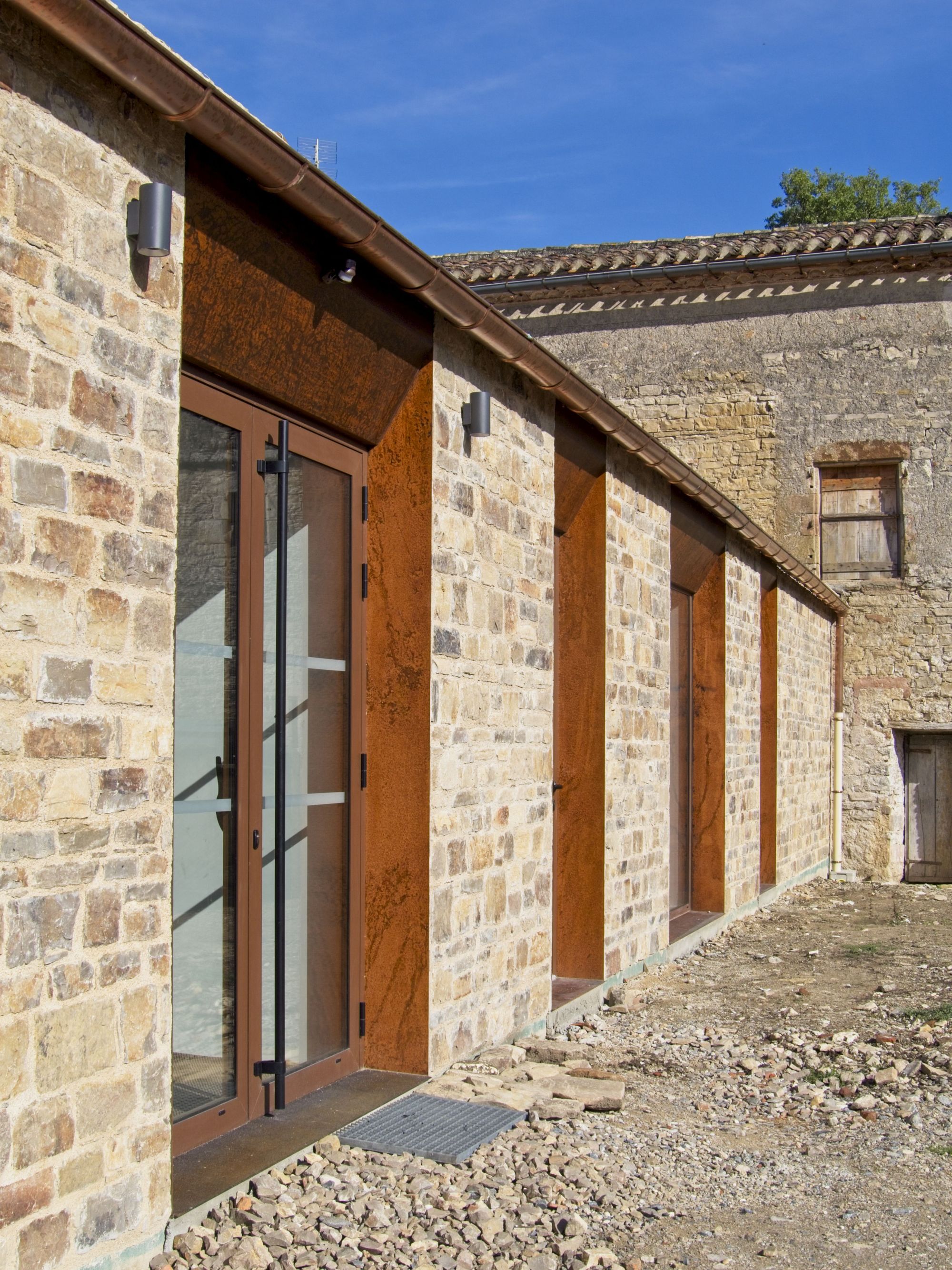 Construction of the Vindrac-Alayrac Culture Center / LETELIER ARCHITECTES-17