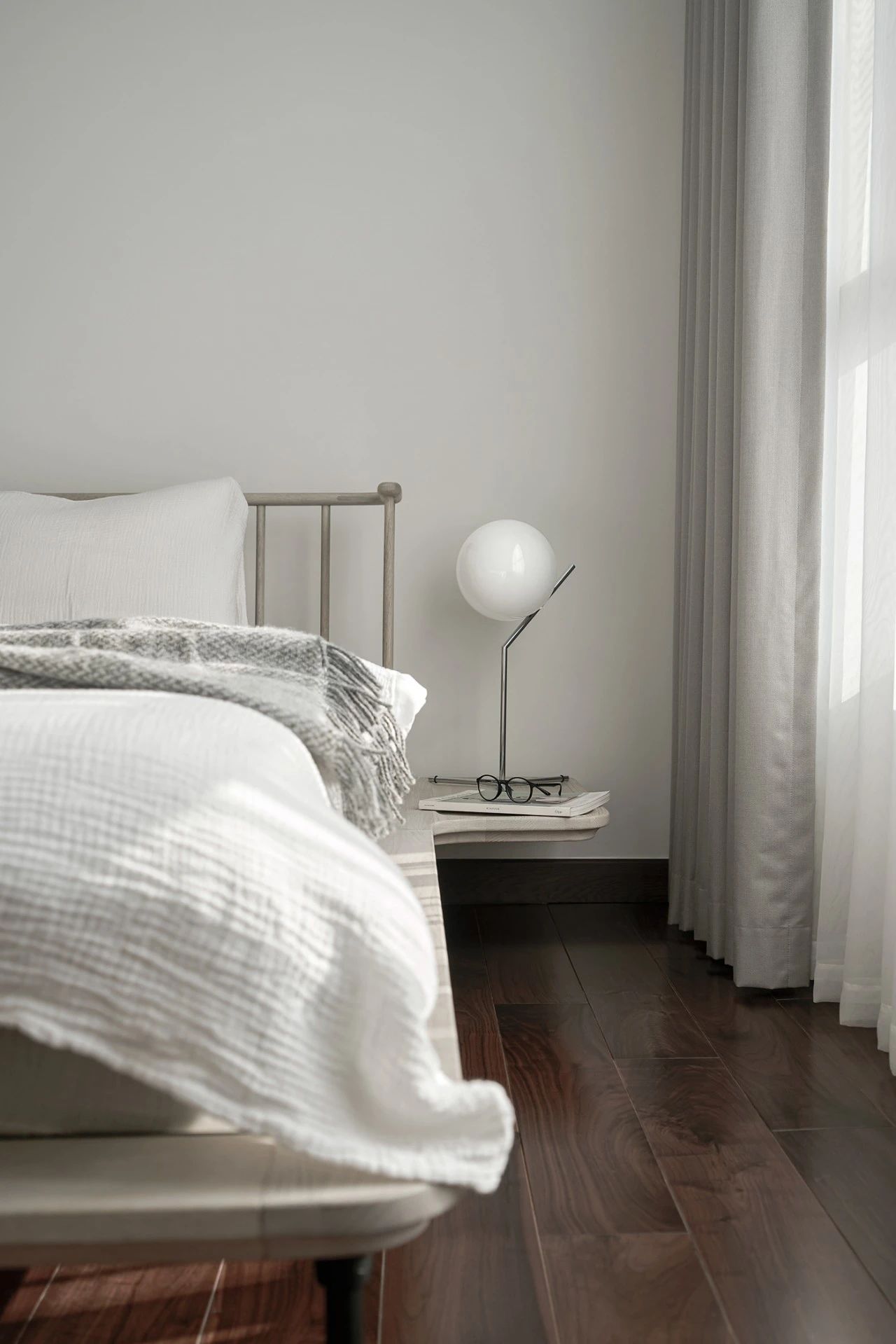 白色简约单身公寓室内设计丨注重人文情怀的现代室内设计社-26