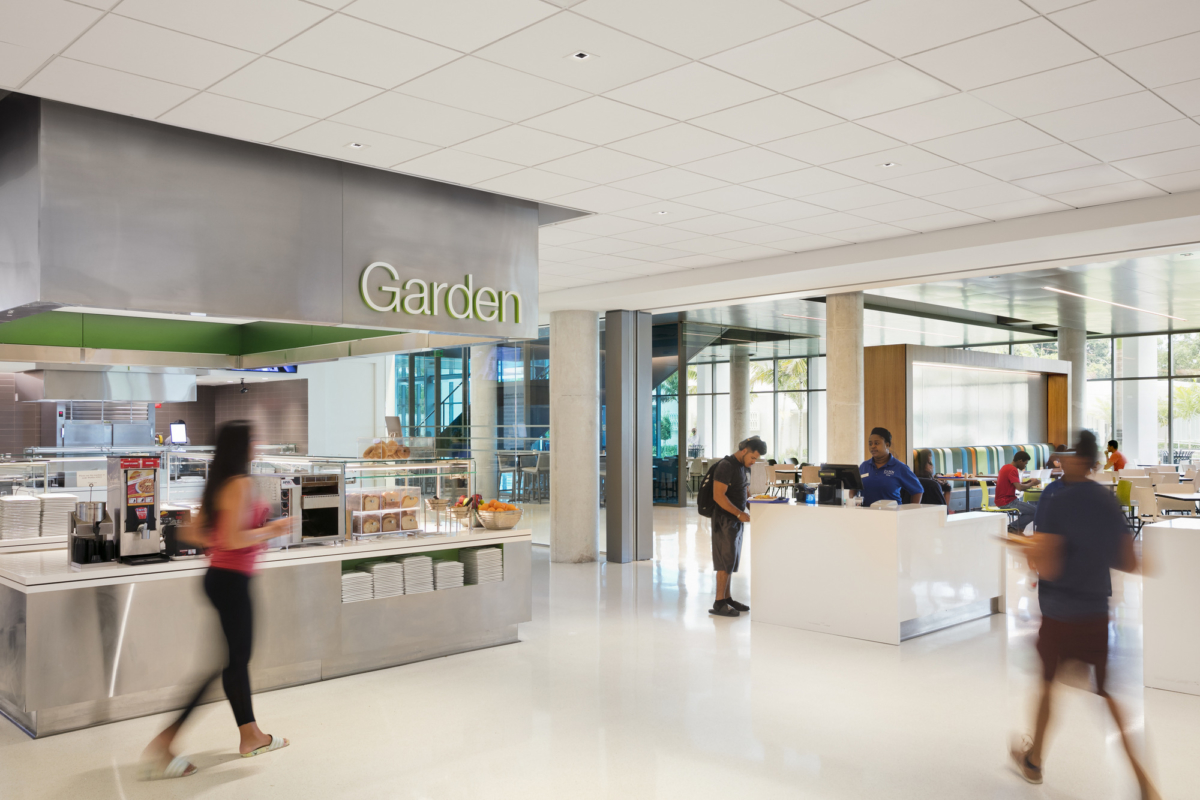 克里斯汀·E·林恩大学中心-12