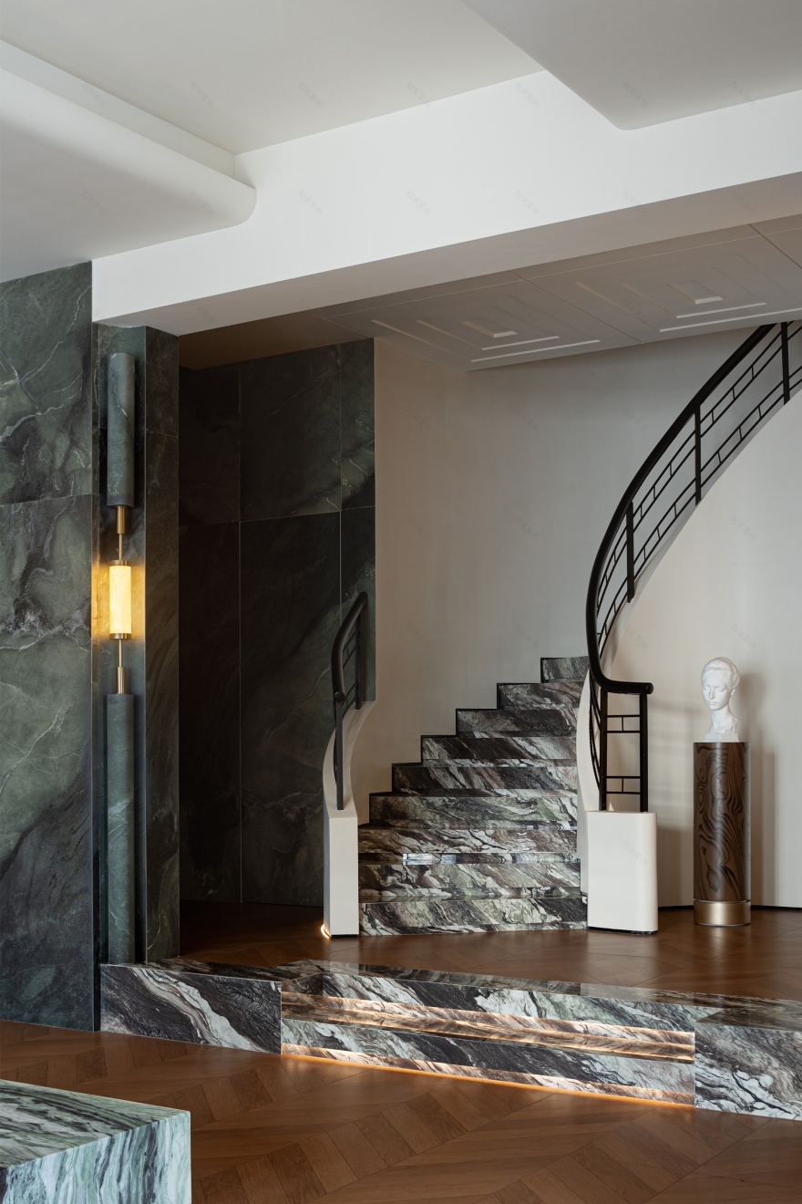 余几千平旗舰店丨戈多设计-14