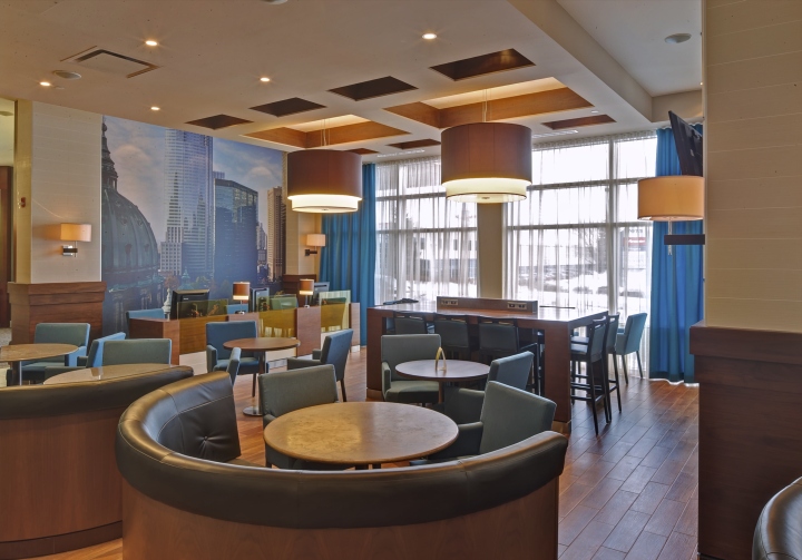 蒙特利尔机场万豪酒店Marriott Courtyard设计-0