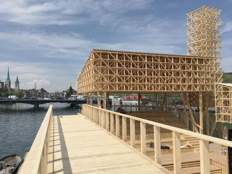 漂浮在苏黎世湖上的“反思之亭”-4