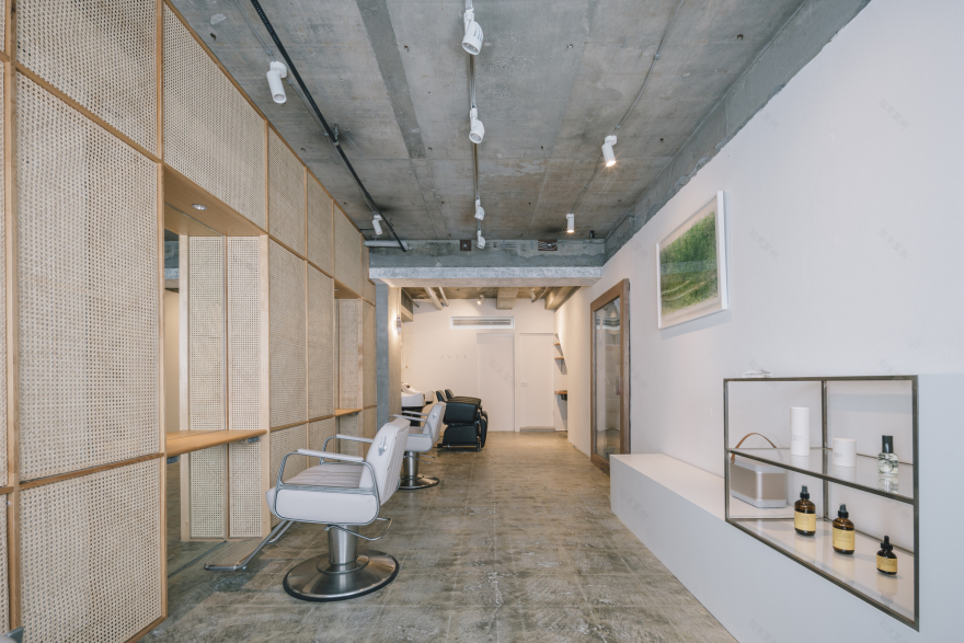 富玉沙龙或芙宇沙龙(具体需根据实际情况确定)丨日本广岛丨FATHOM-22