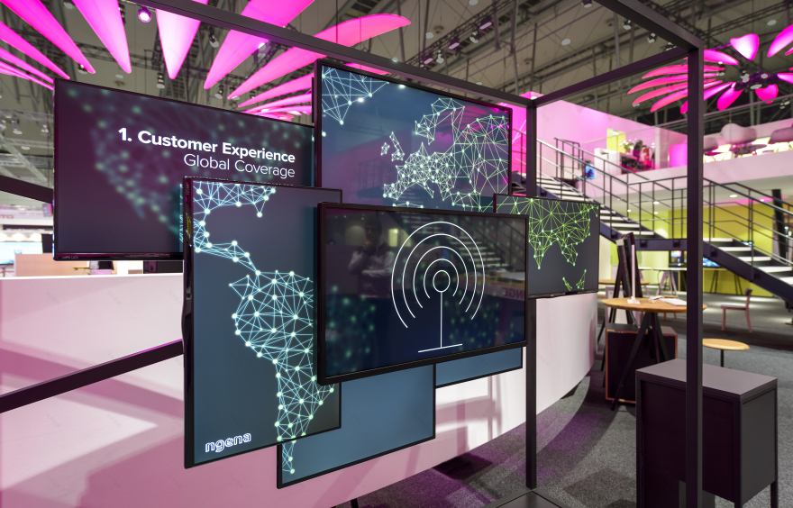 共享经济下的企业网络展厅设计-10