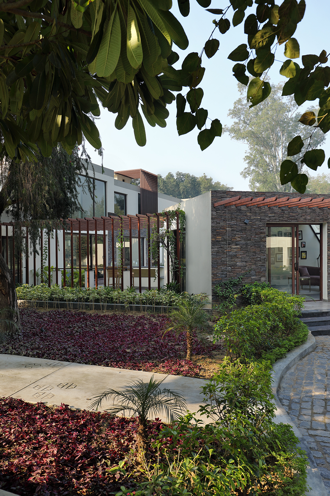 The House of Greens / Intrigue Studio + Lab-22