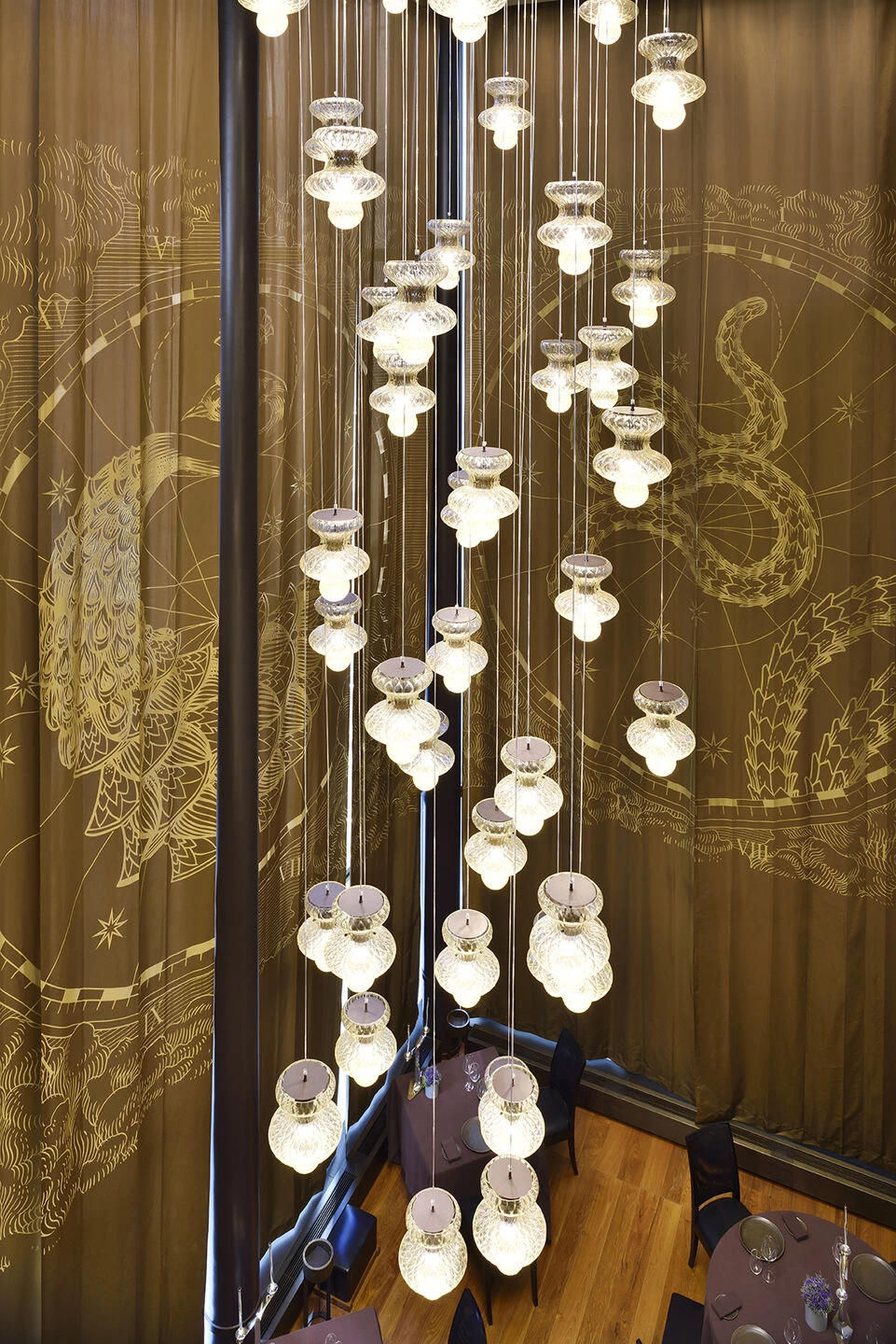 东京宝格丽塔里的璀璨“瀑布”-7