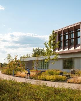 汇合处公民空间丨加拿大魁北克丨景观Projet Paysage,建筑Cardin Julien