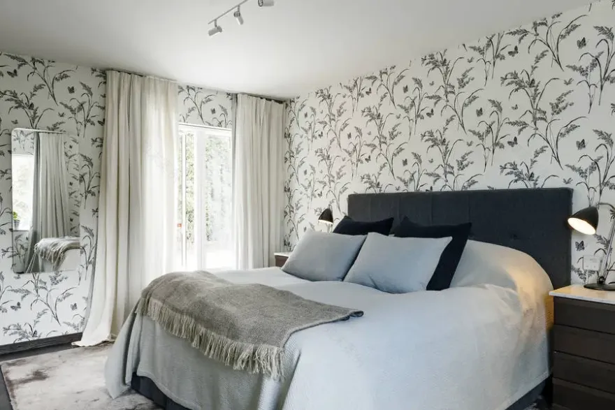 瑞典湖边现代别墅,诠释极致生活品味-10