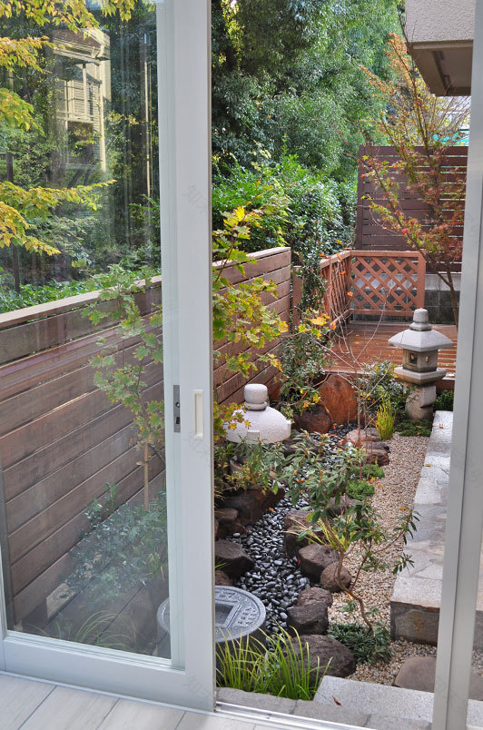 横浜市S様邸枯山水坪庭丨新美園-60