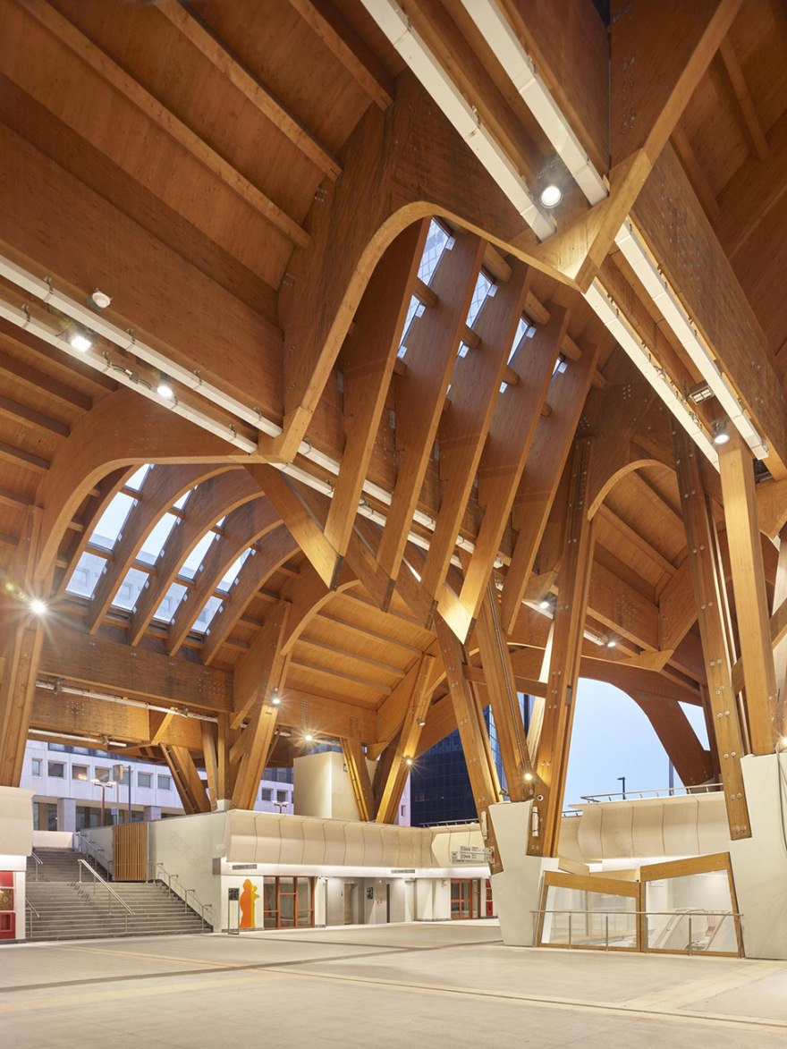 那不勒斯中央商务区车站丨意大利那不勒斯-47