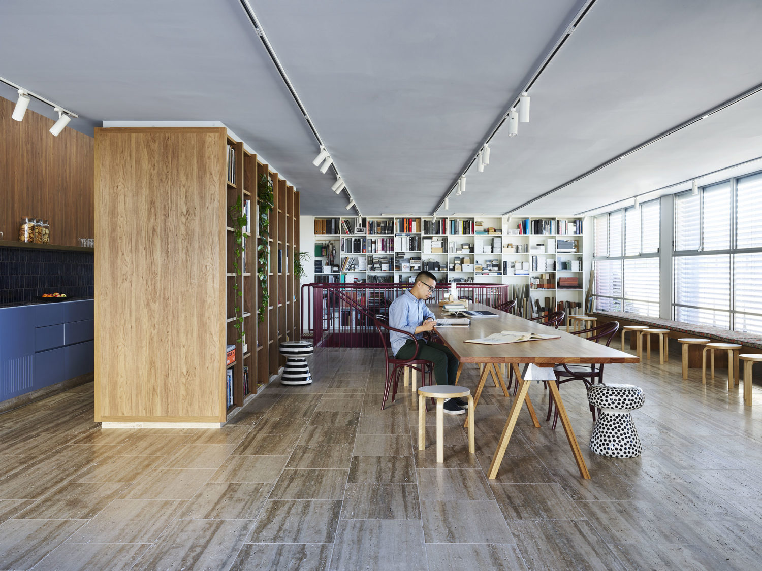 悉尼 SJB 设计工作室打造舒适家居式办公环境-14