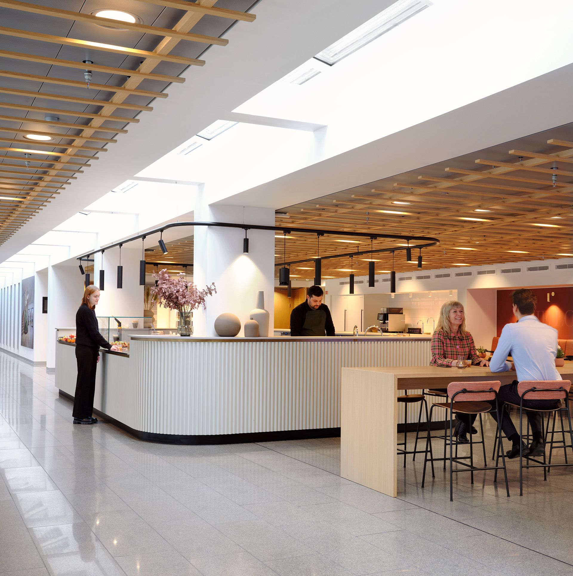 Maersk Bistro（从食堂到总部核心的转变）丨丹麦哥本哈根丨PLH-15