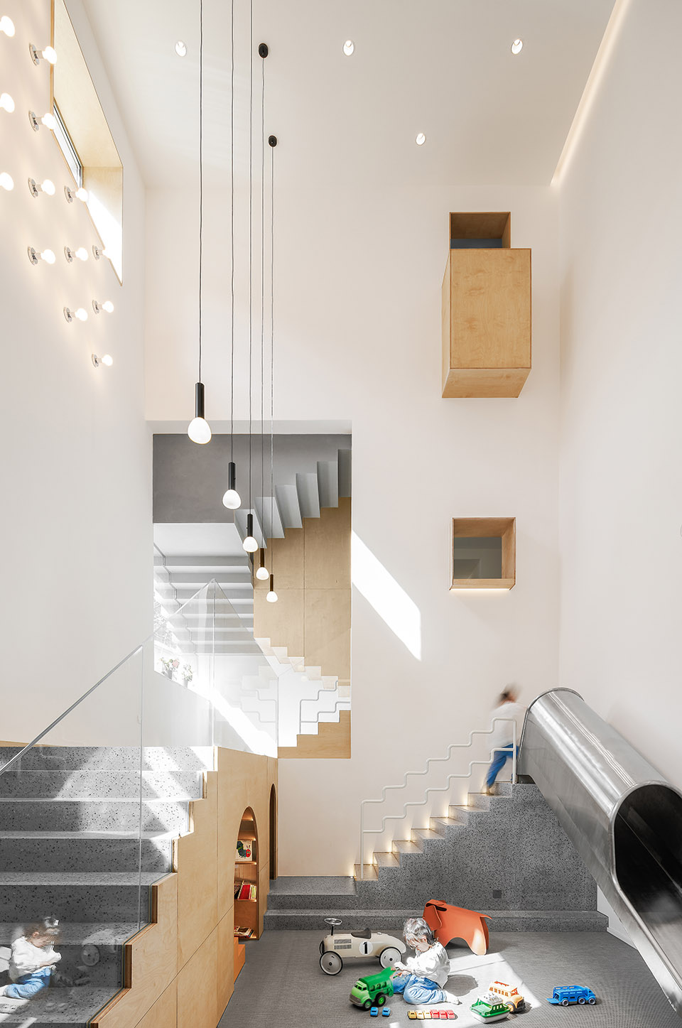 走神旅社 · 亲子友好,光影交织的山谷之家丨中国北京丨未来以北工作室-40