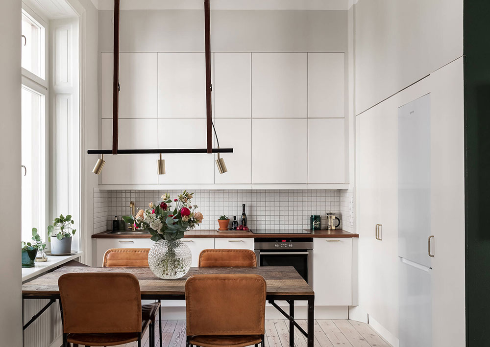 瑞典斯德哥尔摩 48㎡小公寓的绿色与深蓝魅力-4