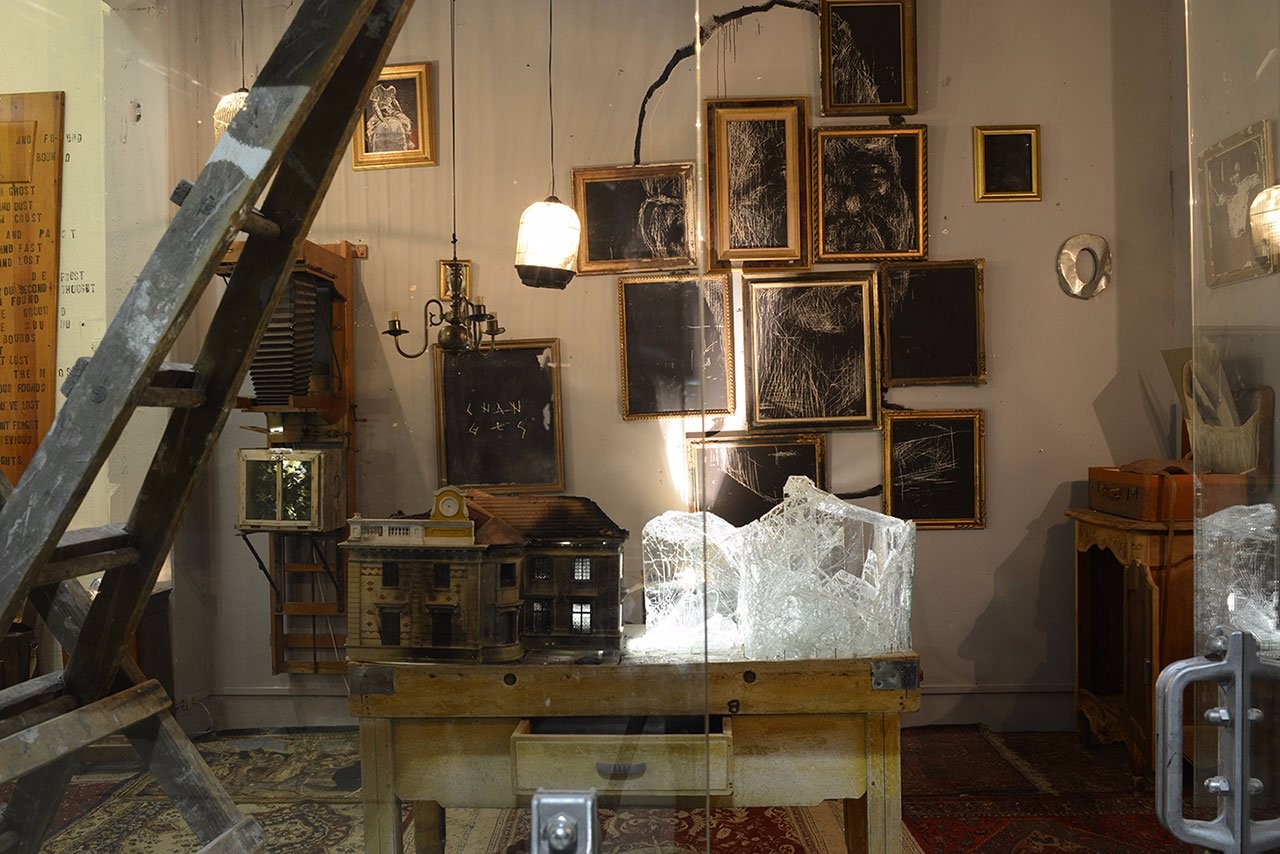 Gonzalo Borondo的沉浸式展览:不朽的街头艺术-25