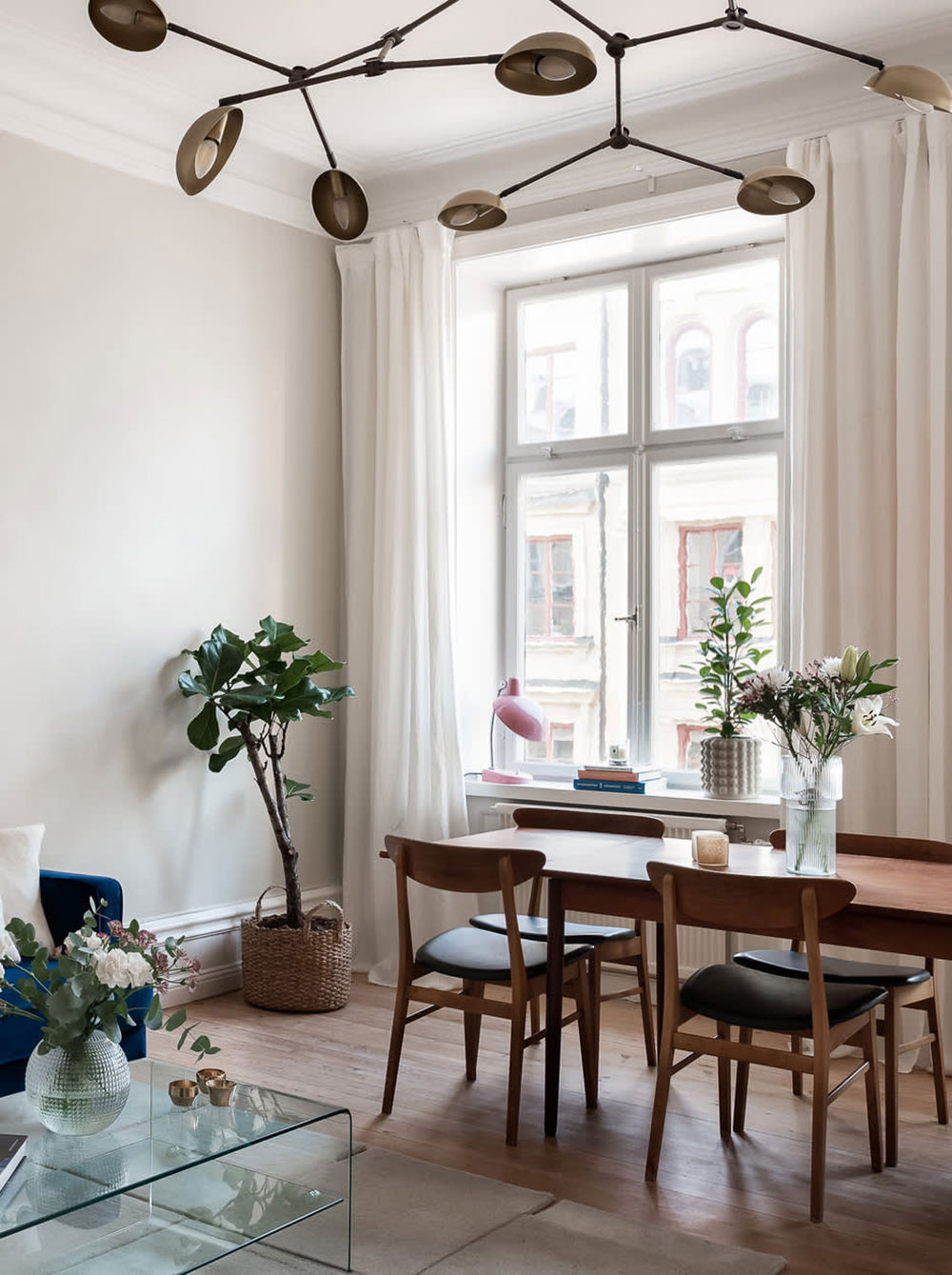 蓝色点缀的温馨斯德哥尔摩公寓-10