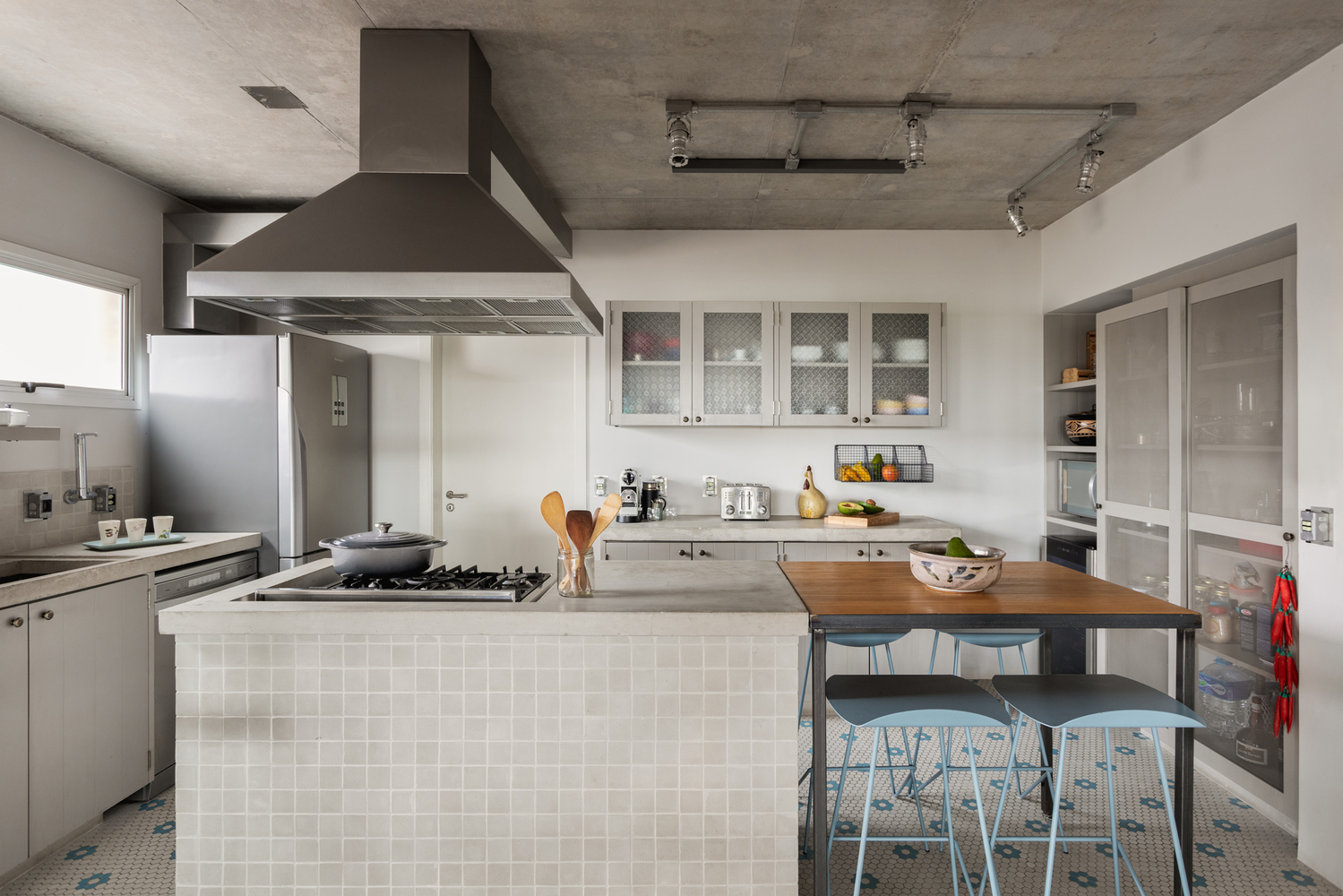 巴西圣保罗乡村风格平层改造-11