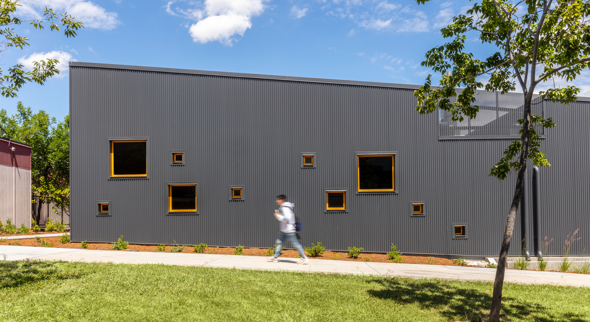 Piedmont Hills High School Science and Life Skills Complex / LPA-16