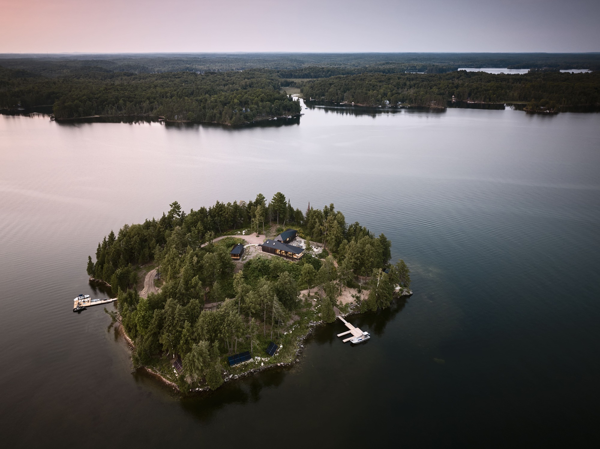 湖边住宅丨加拿大丨Peter Braithwaite Studio Ltd.-49