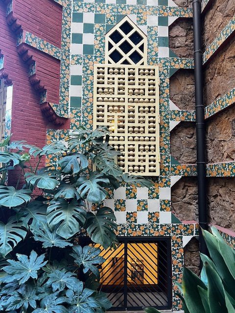 比森斯之家丨西班牙巴塞罗那丨Antoni Gaudi（安东尼·高迪）-3