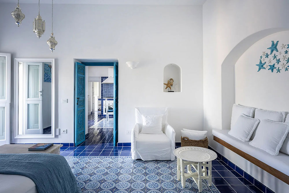 海洋风格与摩洛哥图案：西西里岛鼓舞人心的夏日之家-4