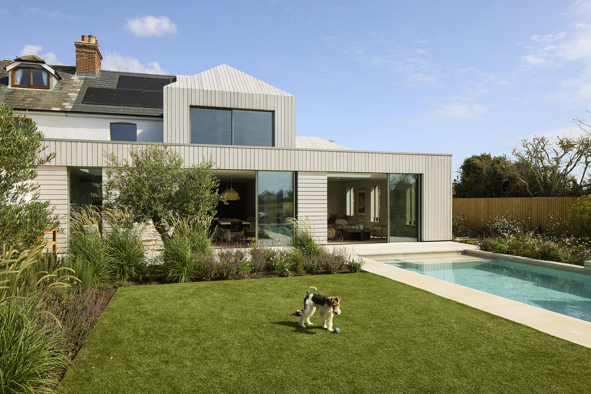 凯克姆庄园（注：House常见有房子、住宅等意思，在涉及特定建筑名称时，庄园的表述更为合适，但如果有特定背景表明应是其他译法，需根据实际情况调整） 丨英国丨Adam Knibb Architects-23