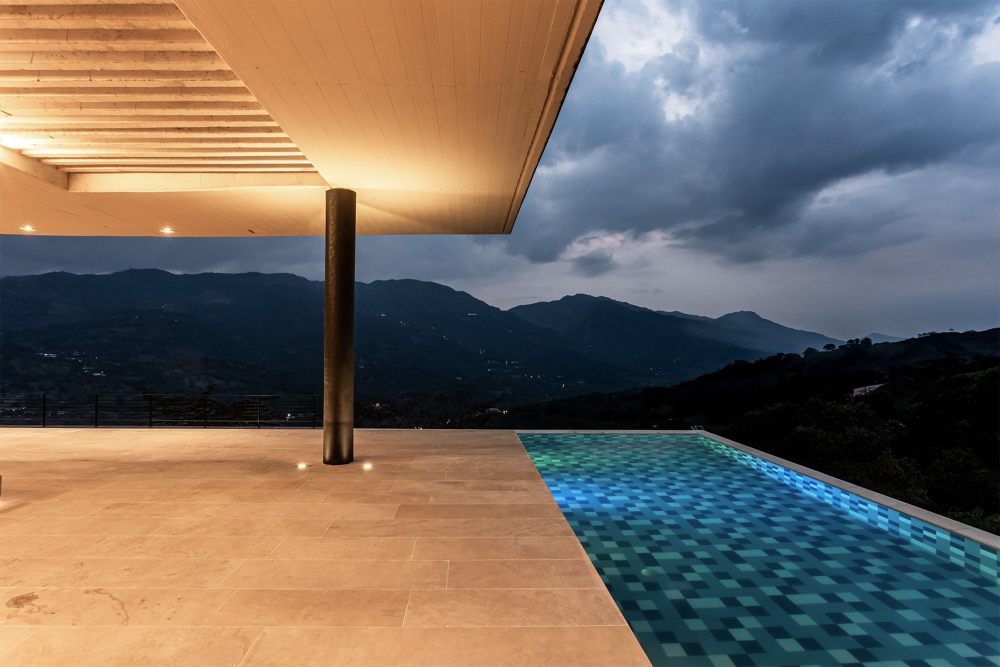 哥伦比亚 Villeta 别墅,融入自然的绿色建筑-25