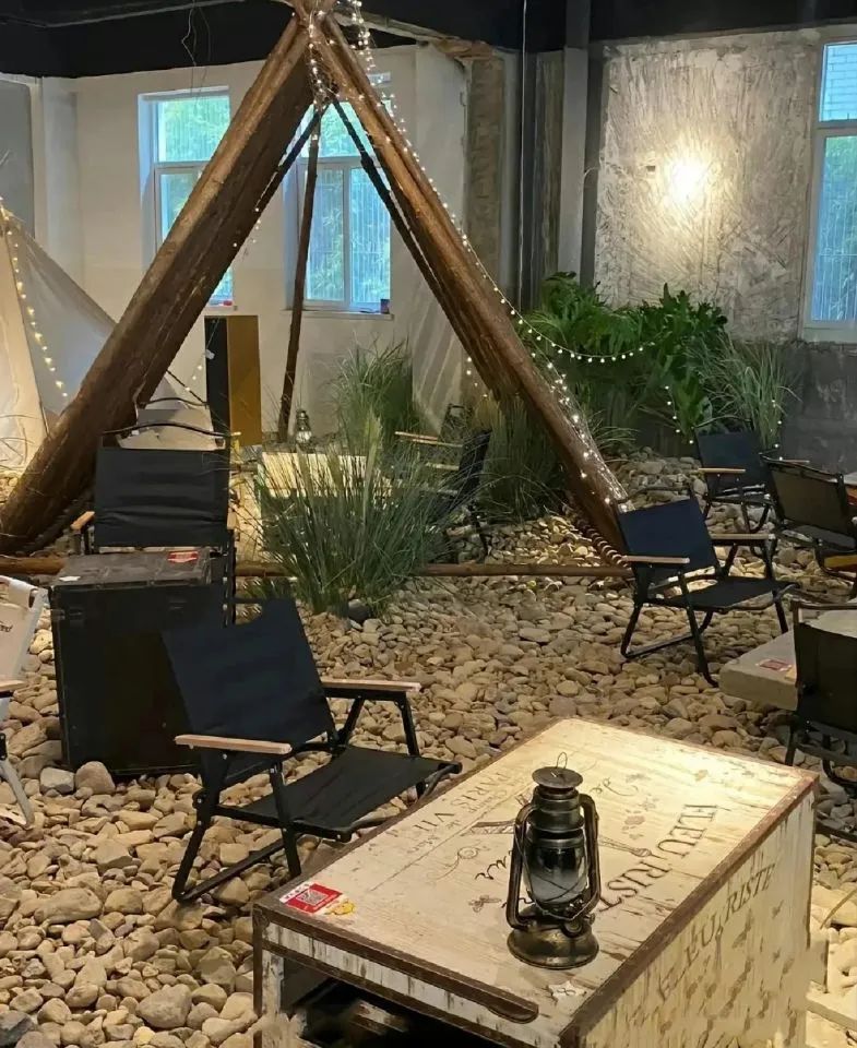 低成本露营风餐厅设计-12