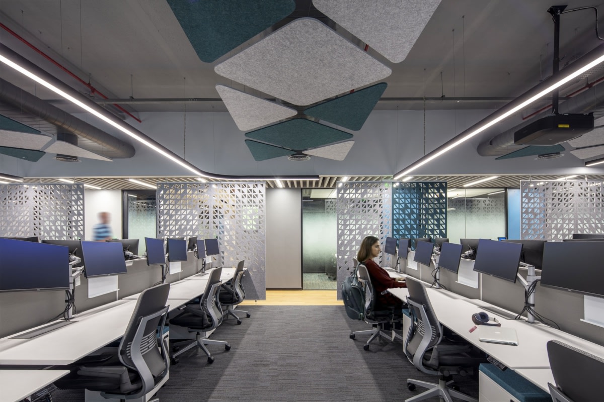 云端数据创新办公空间设计丨印度班加罗尔-17