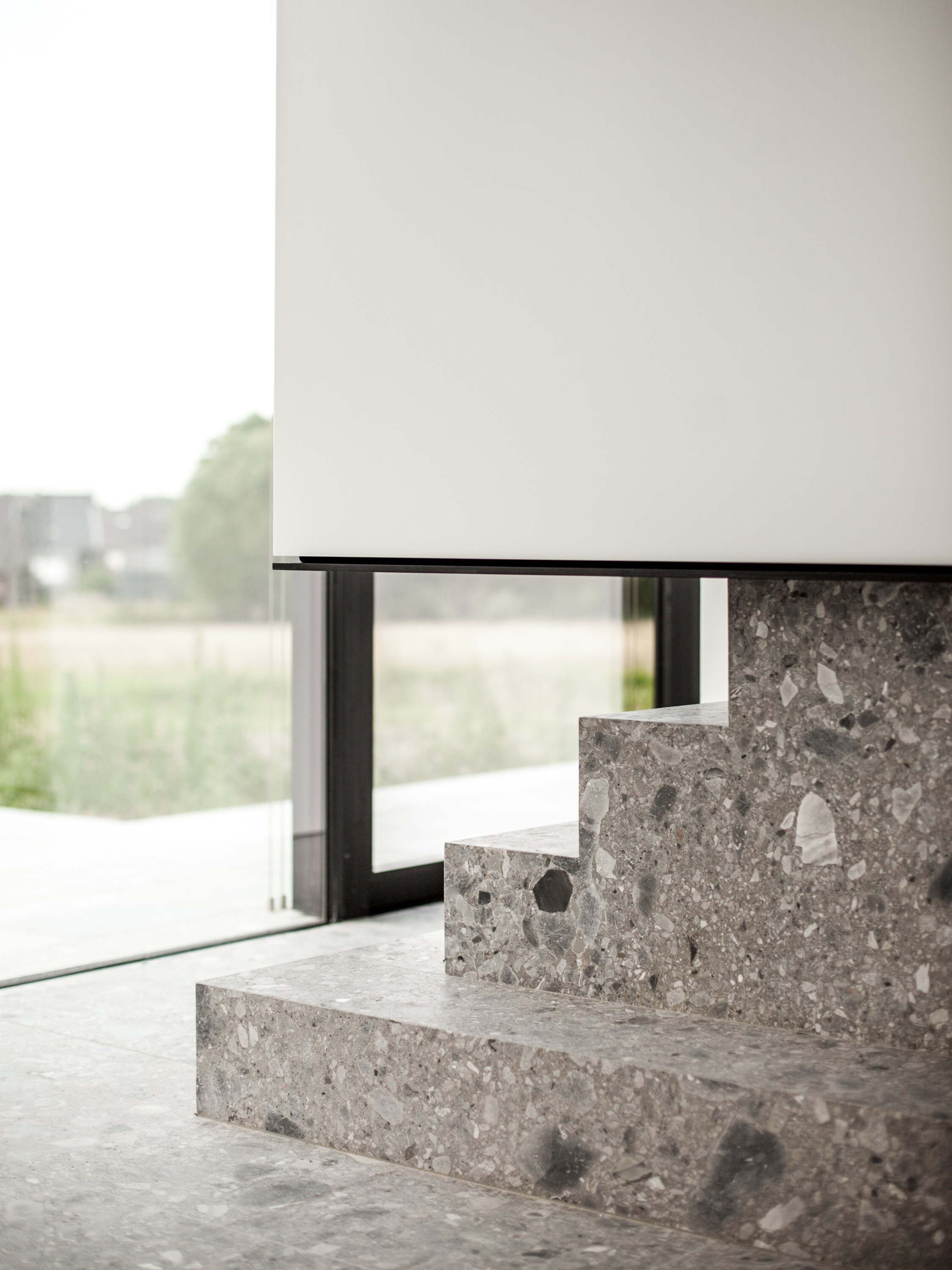 比利时 Aalst 山巅别墅——简约优雅的私人住宅设计-14