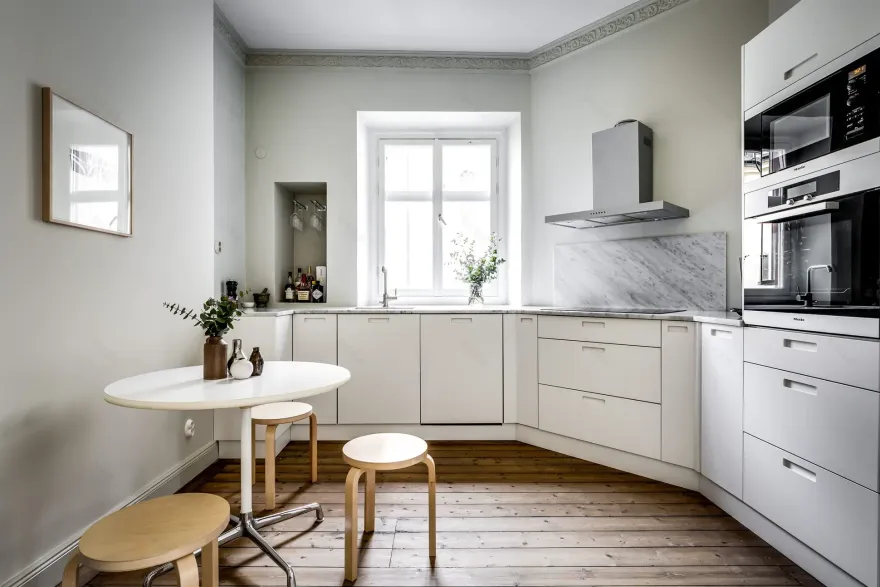 瑞典斯德哥尔摩的精致艺术设计公寓-5