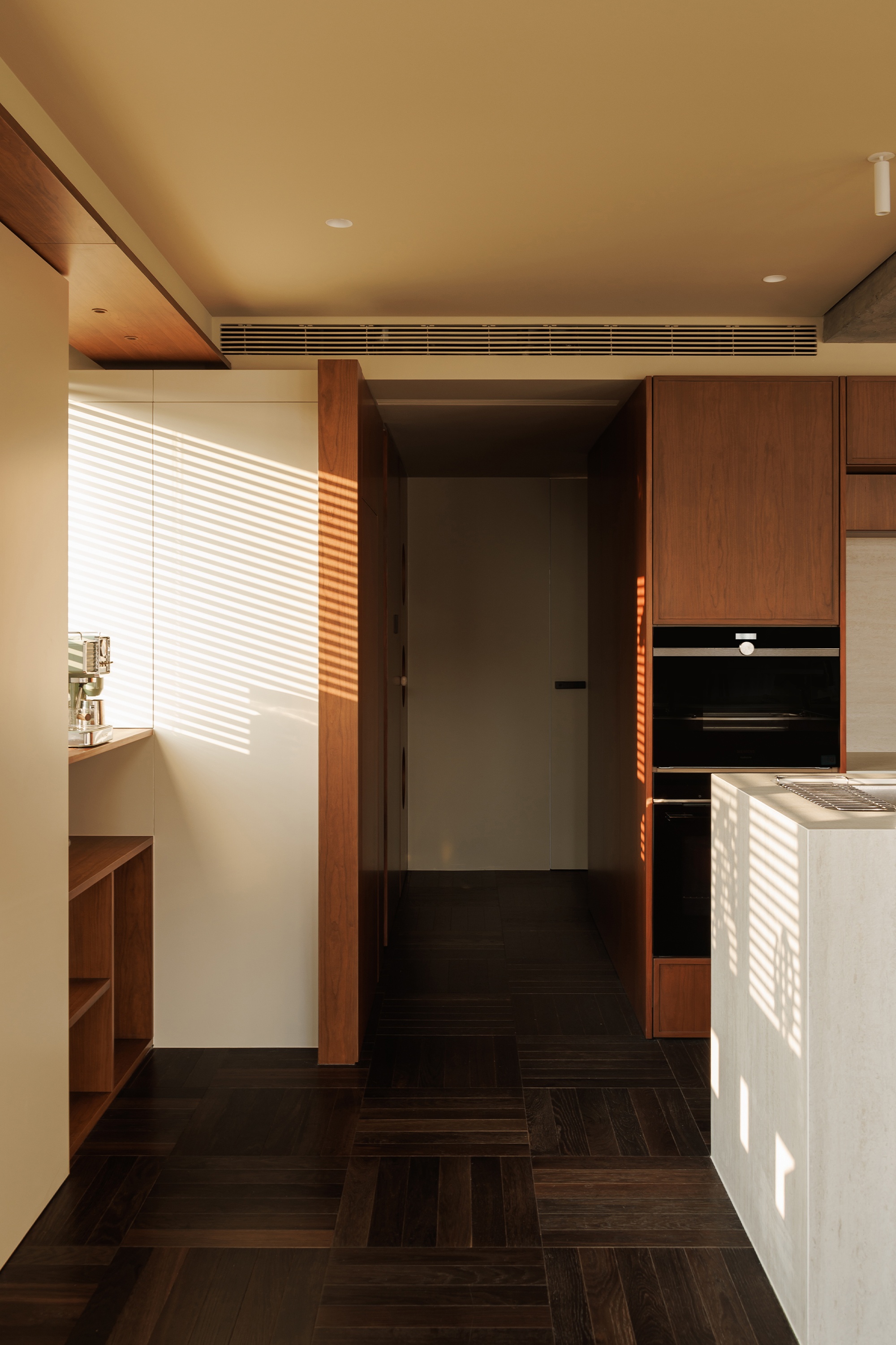 HURR赫设计丨中古情调下的自由意-18