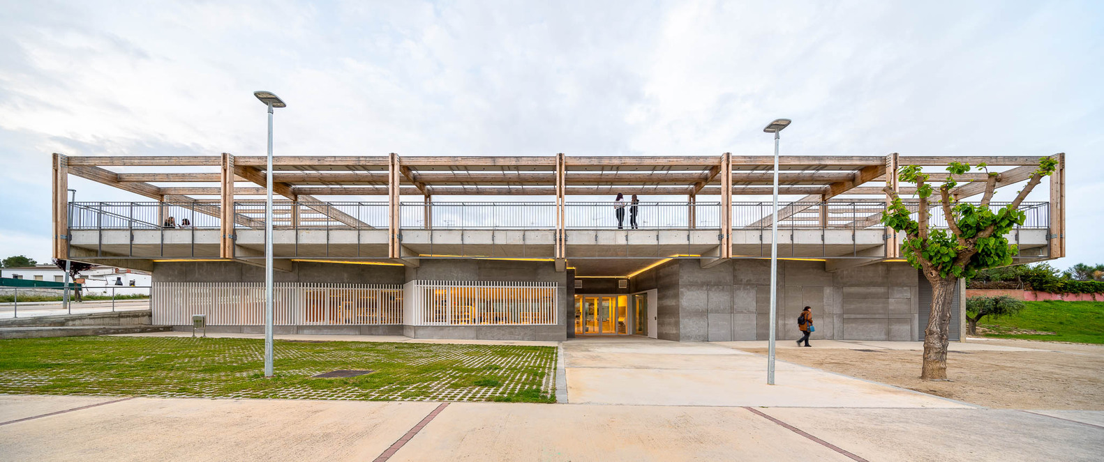 西班牙 Sant Martí Sarroca 图书馆丨ValorLlimós-12