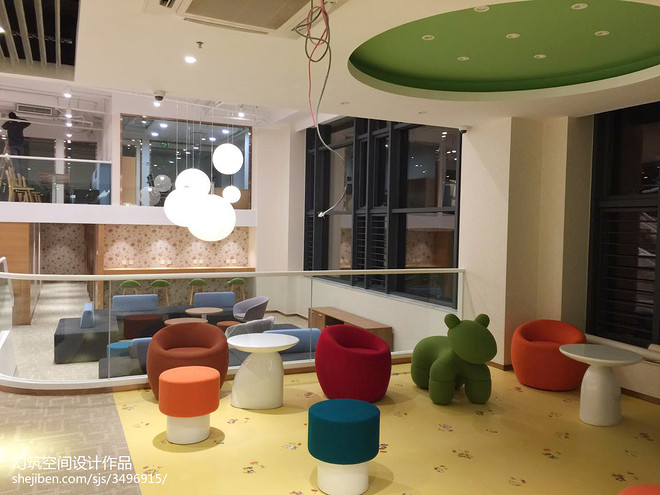 深圳中联地产总部办公空间装修案例丨中国深圳-11