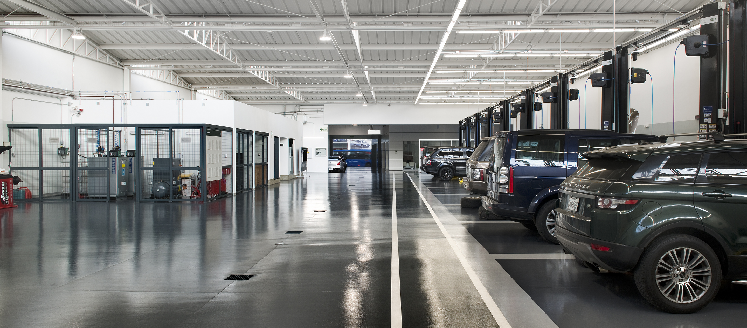 2016 年 Jaguar Land Rover Lima 展厅设计-12