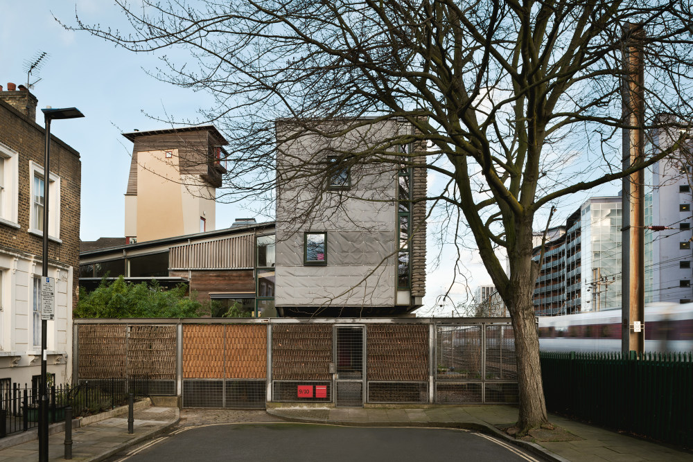 The Modern House Magazine 第一期-2