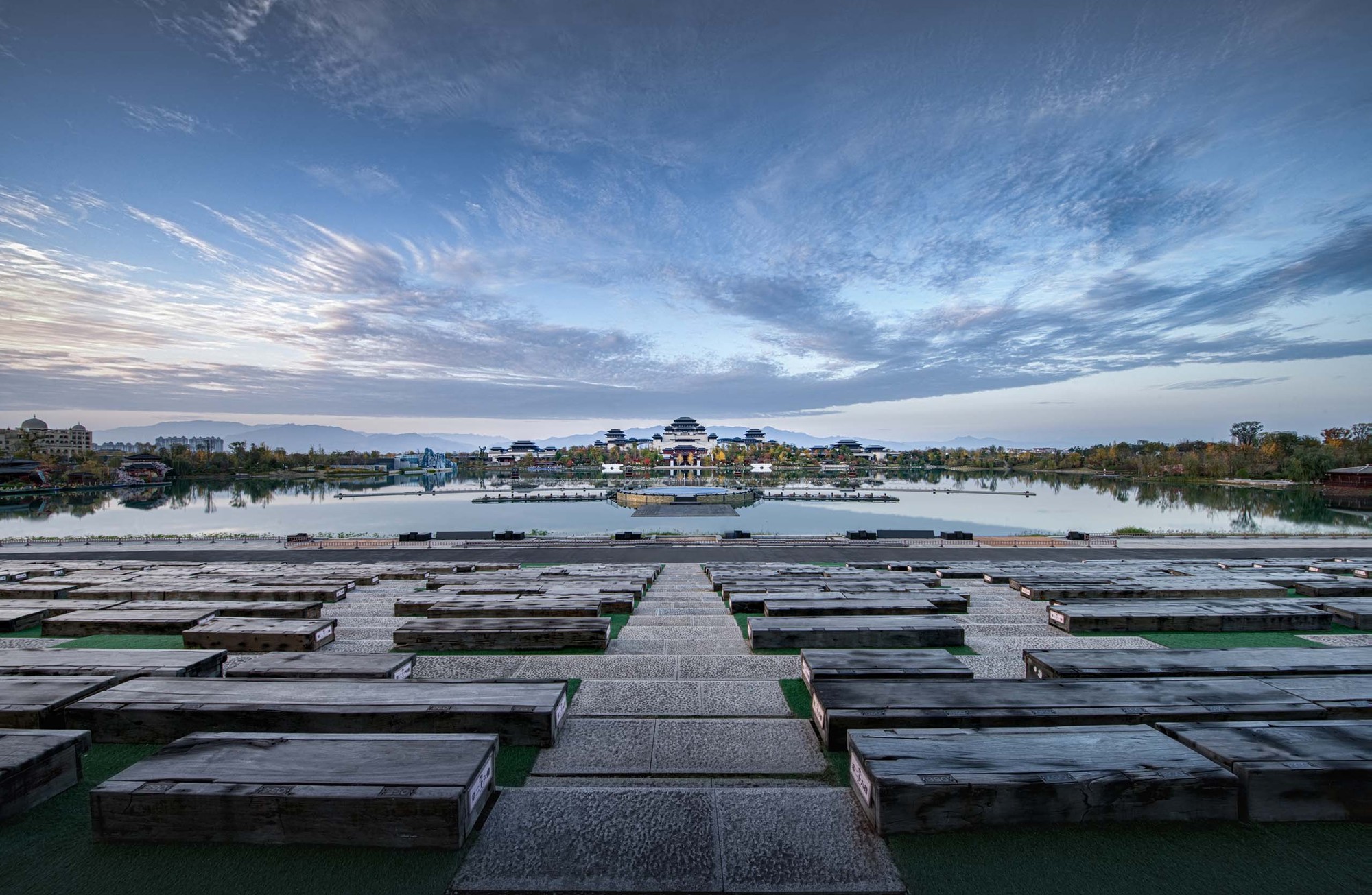 中国兴汉观演台设计丨中国汉中丨凡度设计事务所-25