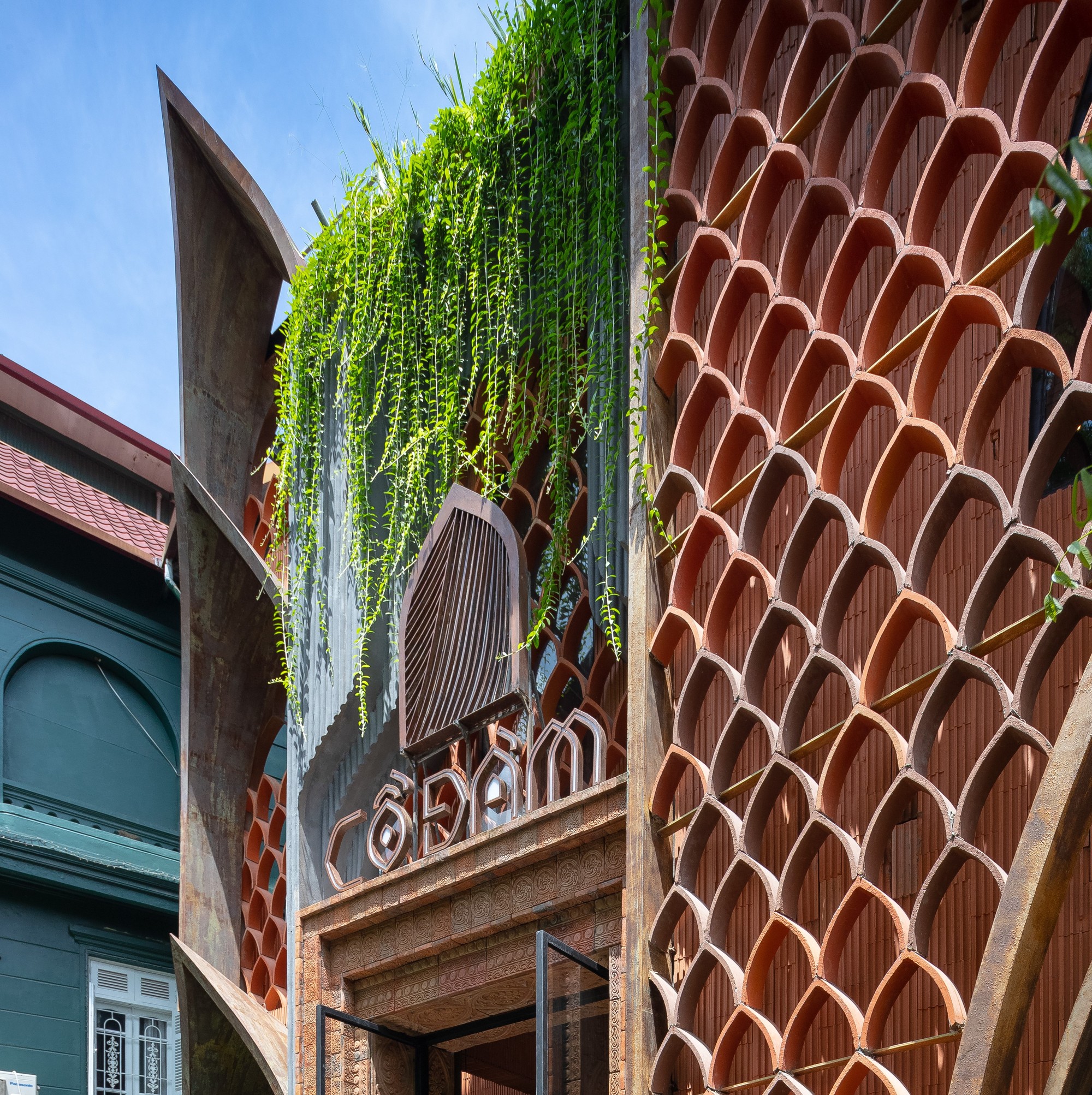 Co Dam Vegetarian Restaurant / Le House-23