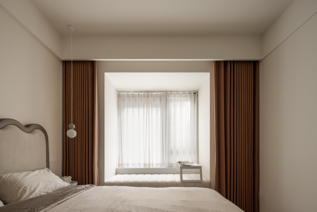 现代法式 · 舒适温馨空间-36